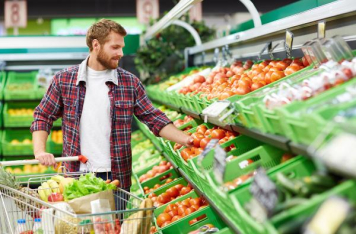Исследование: предприниматели меньше покупают в супермаркетах, чем наемные сотрудники
