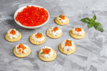 Ozon fresh зафиксировал пятикратный рост спроса на икру в 2025 году