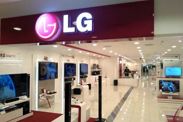 LG запускает флагман в ТРЦ «Метрополис»