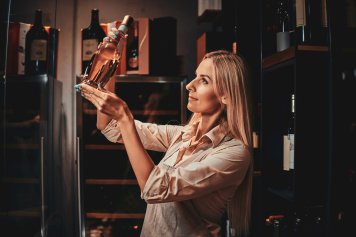 Количество позиций в категории игристых вин в рознице выросло почти на 60%