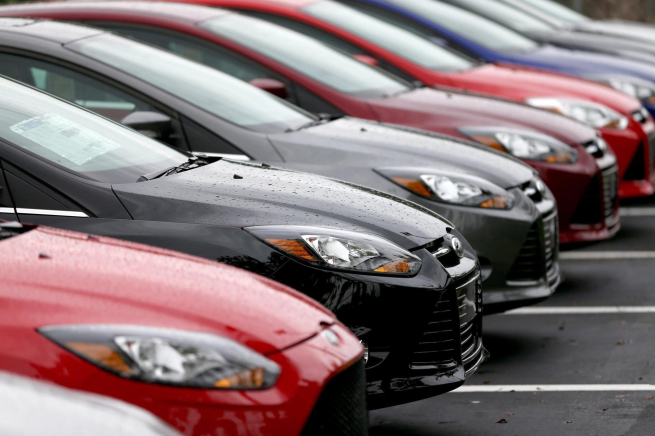 Продажи новых легковых автомобилей в сентябре сократились на 60%