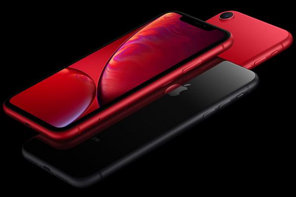 В России упали цены на iPhone XR