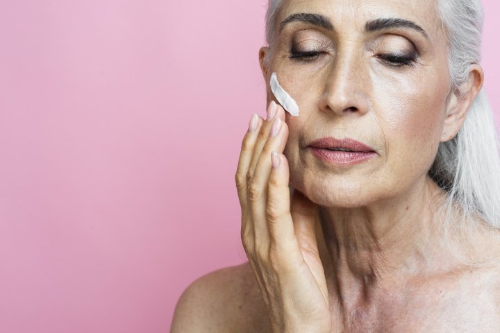 В РФ фиксируется существенный рост продаж антивозрастной косметики