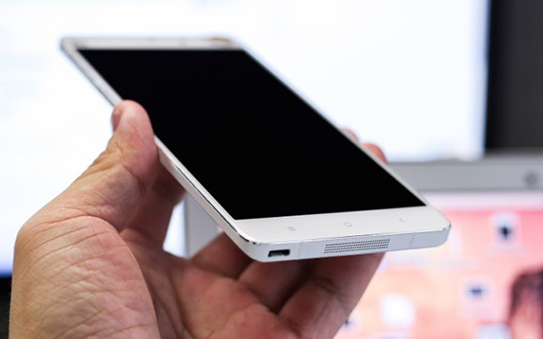 Xiaomi предлагает бесплатно обменять iPhone на свою продукцию