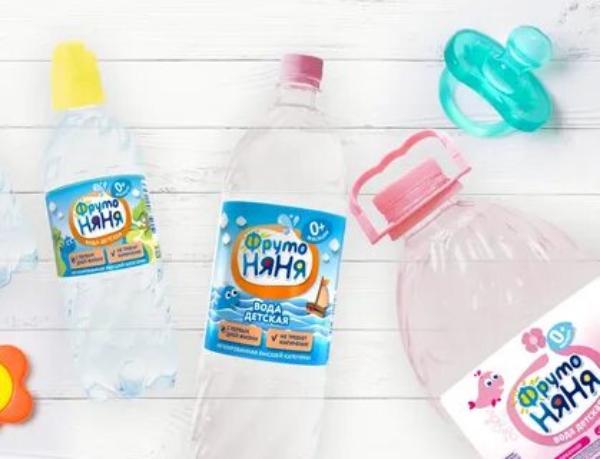 «ФрутоНяня» отказывается от розовых пластиковых бутылок для воды