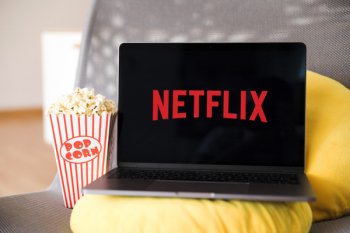 Netflix потерял почти 1 млн платных подписчиков во втором квартале