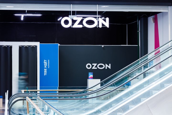 Ozon запустил новый формат продаж одежды