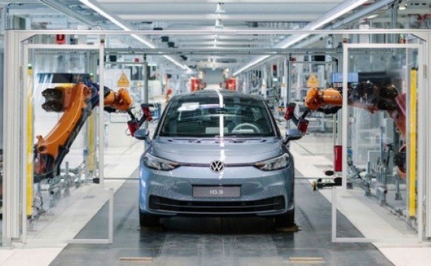 Volkswagen сократит сборку электромобилей в Германии