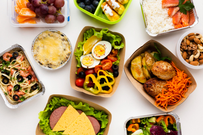 Россияне стали в четыре раза чаще заказывать готовую еду