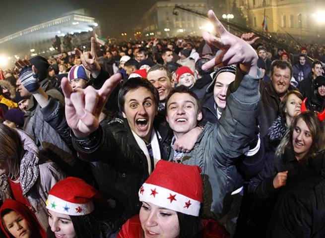 Стало известно сколько потратят россияне и москвичи на Новый год