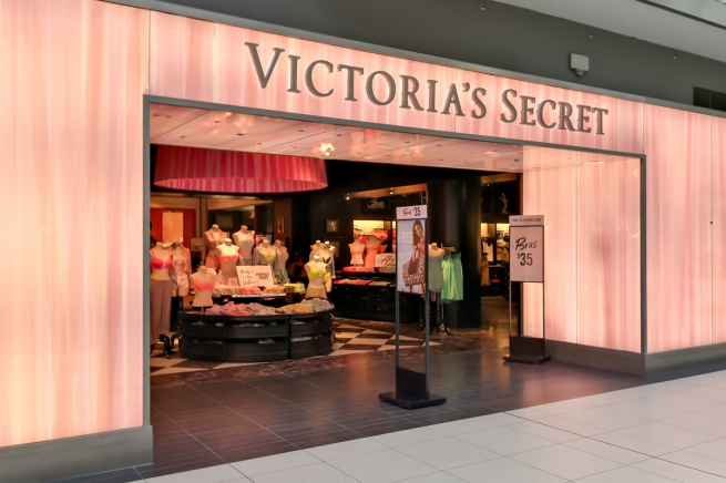 Victoria's Secret сократила 160 руководящих должностей при реорганизации Victoria's Secret сократила 160 руководящих должностей при реорганизации