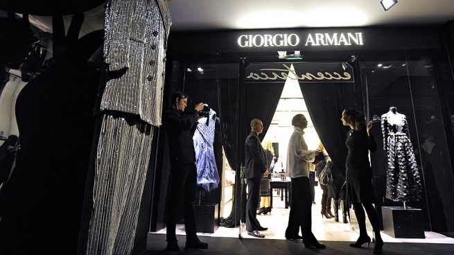 Fashion-дайджест: сокращение брендов Giorgio Armani и продажа Jimmy Choo