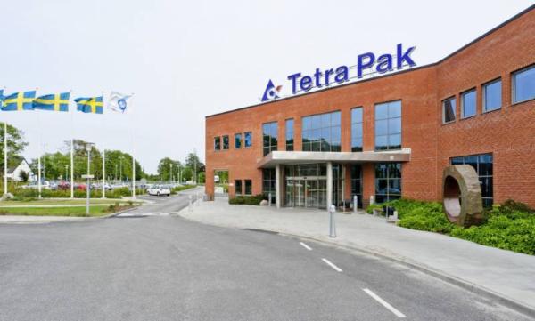 Tetra Pak наладила пилотный выпуск бумажных трубочек в Европе