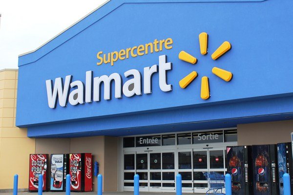 Котировки Walmart упали на фоне новостей о сделке на $16 млрд