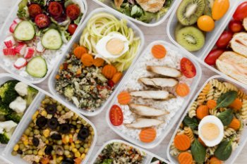 Роскачество: 65% опрошенных россиян приобретают на ужин готовую еду