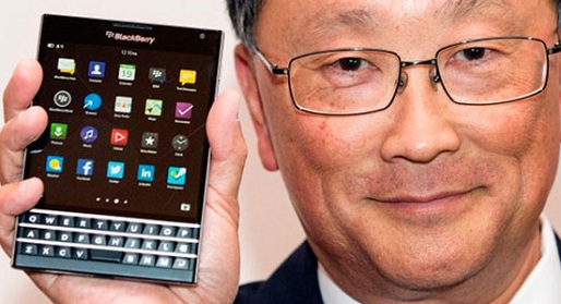 Blackberry предлагает отказаться от iPhone в обмен на паспорт и деньги
