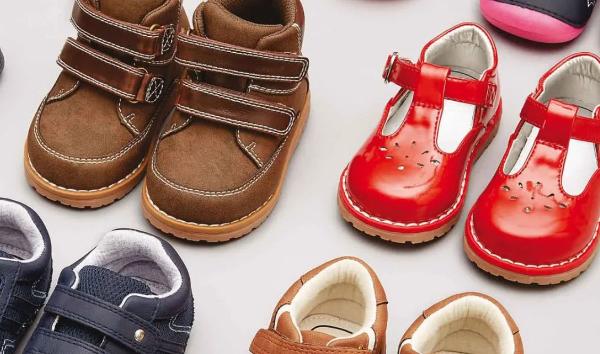 74% родителей не обращают внимания на бренд детской обуви при покупке