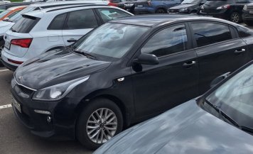 Большая часть легковых автомобилей в РФ приходится на 10 марок