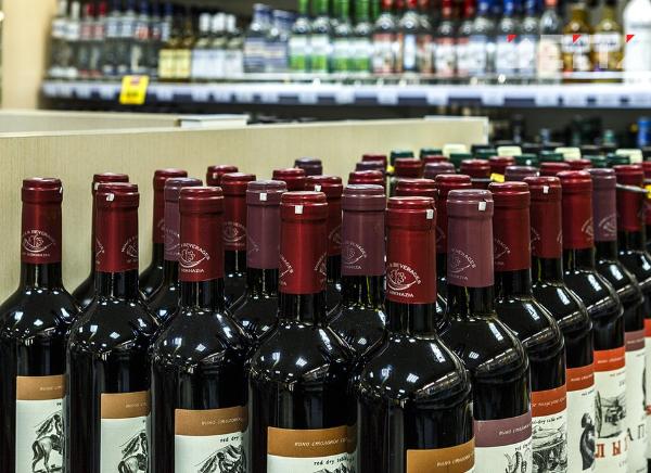 Алкоголь предлагают продавать с помощью сайта госуслуг Алкоголь предлагают продавать с помощью сайта госуслуг
