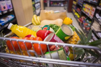 Россияне выбирают недорогие продукты — исследование NTech