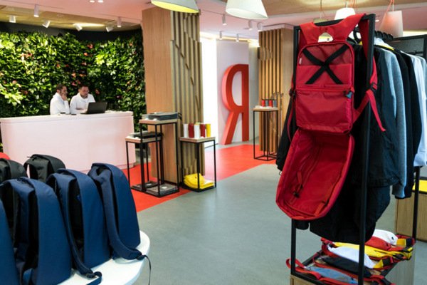 «Яндекс» открыл первый магазин и музей в Москве