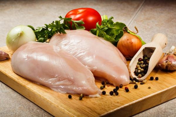 Роскачество выявило следы хлороформа и антибиотиков в курином филе