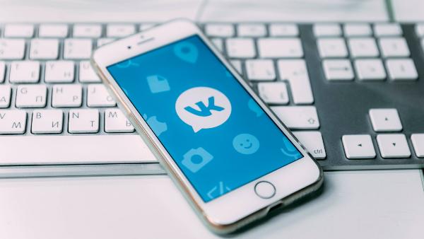 ВКонтакте стала лидером среди соцсетей по количеству публикаций в России