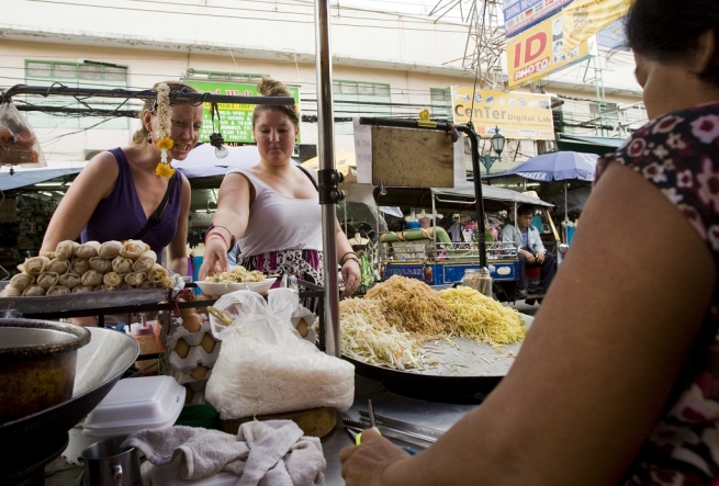 Бангкок останется без знаменитой уличной еды