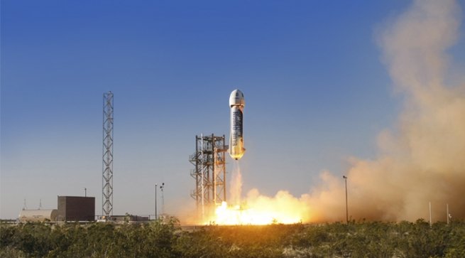 Основатель Amazon запустил ракету в стратосферу 