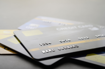 В феврале количество выдач кредитных карт увеличилось на 9%