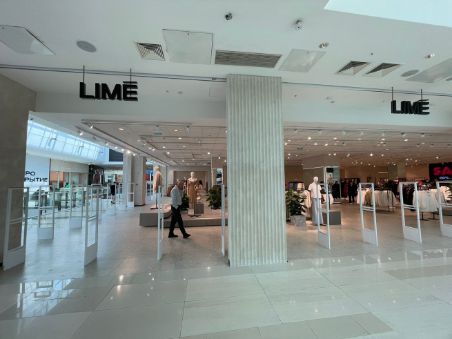 В Уфе открылся магазин от бренда Lime на месте H&M В Уфе открылся магазин от бренда Lime на месте H&M