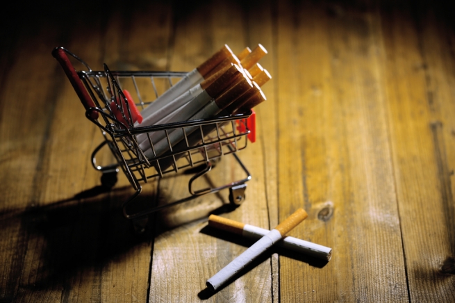 Каждая восьмая торговая точка традиционного формата торгует нелегальными сигаретами