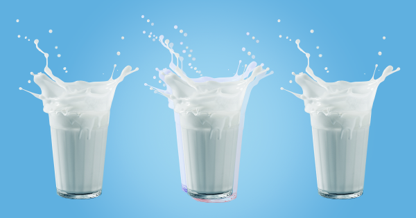 Стала известна средняя стоимость литра молока в России