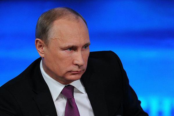Путин договорился с бизнесом о совместной поддержке рубля