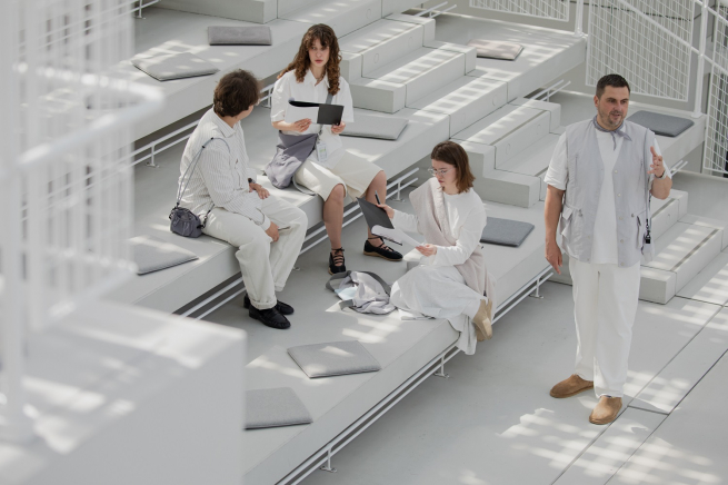 LIMÉ разработал коллекцию для медиаторов Дома культуры «ГЭС-2» (ФОТО) - №1