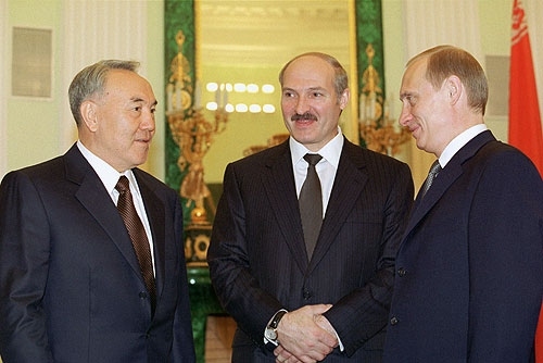 Россия, Белоруссия и Казахстан обсудили вопросы общей валюты