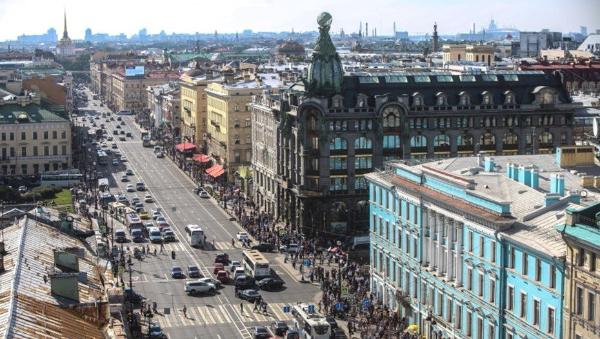 Фуд-холлы перетягивают спрос рестораторов с центральных улиц Петербурга