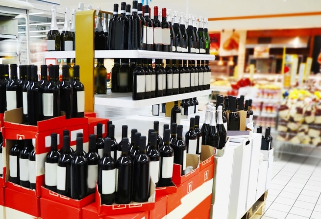 Минэкономики предлагает понизить акцизы и цены на алкоголь