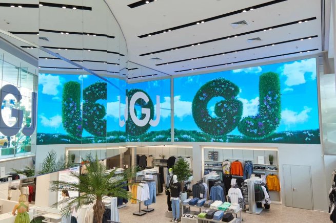 Первый высокотехнологичный магазин сети «Глория Джинс» откроется в ТЦ «Европейский» на месте UNIQLO (Фото)