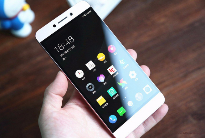 LeEco проводит специальную акцию ко Дню Влюбленных LeEco проводит специальную акцию ко Дню Влюбленных