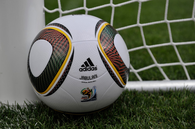 Adidas может прекратить сотрудничество с FIFA после 45 лет совместной работы