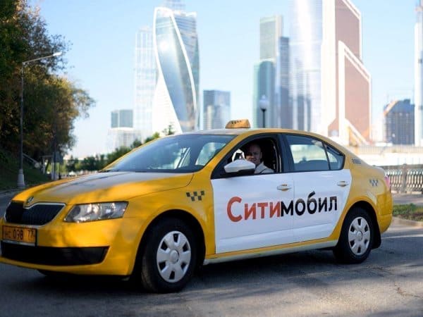 Ситимобил организует продажу еды в московских такси