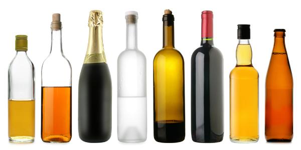 Стало известно количество изъятых бутылок с нелегальным алкоголем