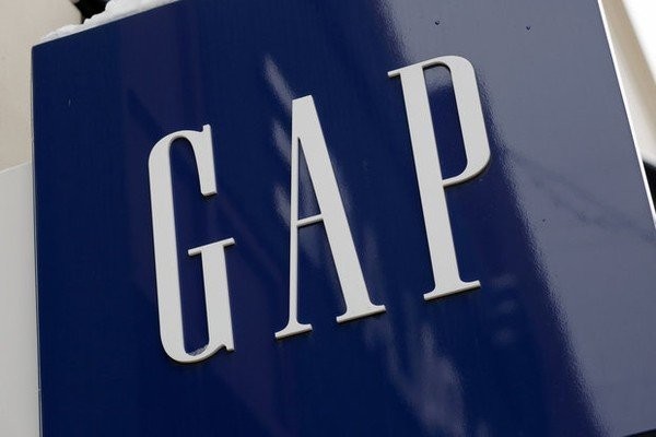 Gap может закрыть несколько сотен магазинов из-за падения продаж