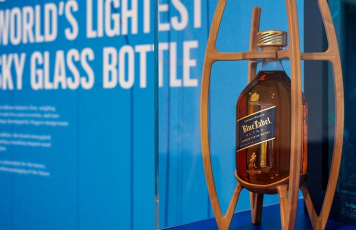 Бутылка Johnnie Walker вошла в Книгу рекордов Гиннеса как самая легкая