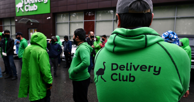 Курьеры логистического партнера Delivery Club начали получать долги по заработной плате