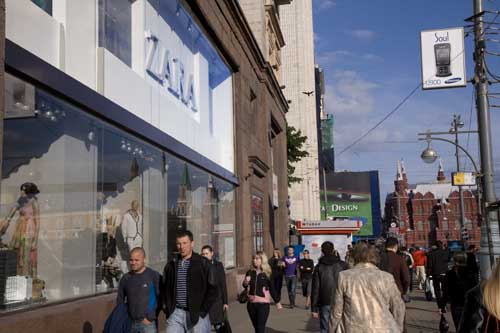 Zara закрывает флагманский магазин на Тверской улице