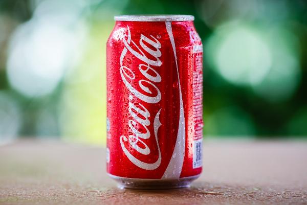 Coca-Cola намерена сократить несколько тысяч сотрудников
