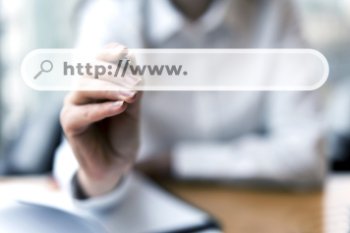 Минцифры утвердило список сайтов, которые будут работать при отключении мобильного интернета