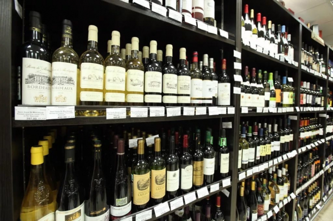 63% россиян хотели бы покупать алкоголь с доставкой